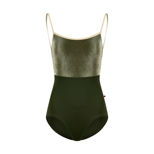 Daniela Leotard - Safari
