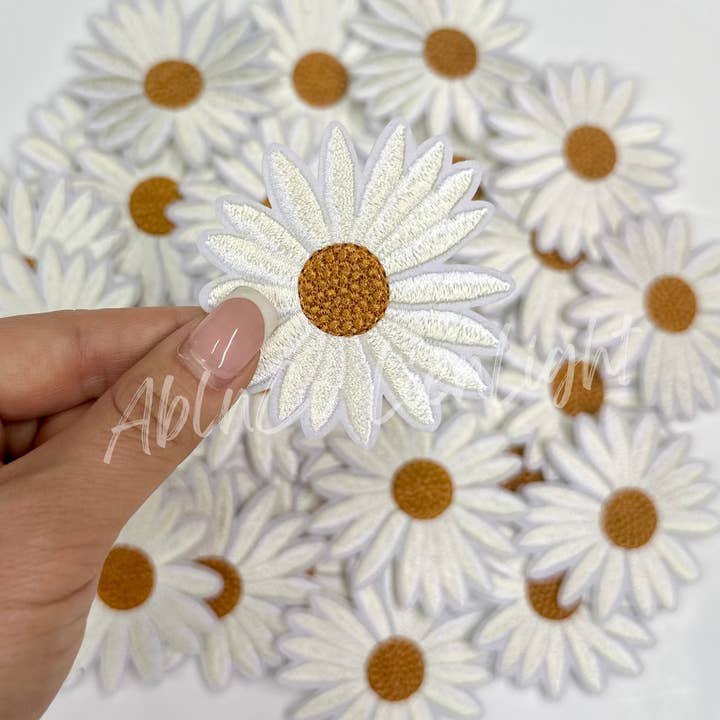 Daisy Flower Iron On Patch