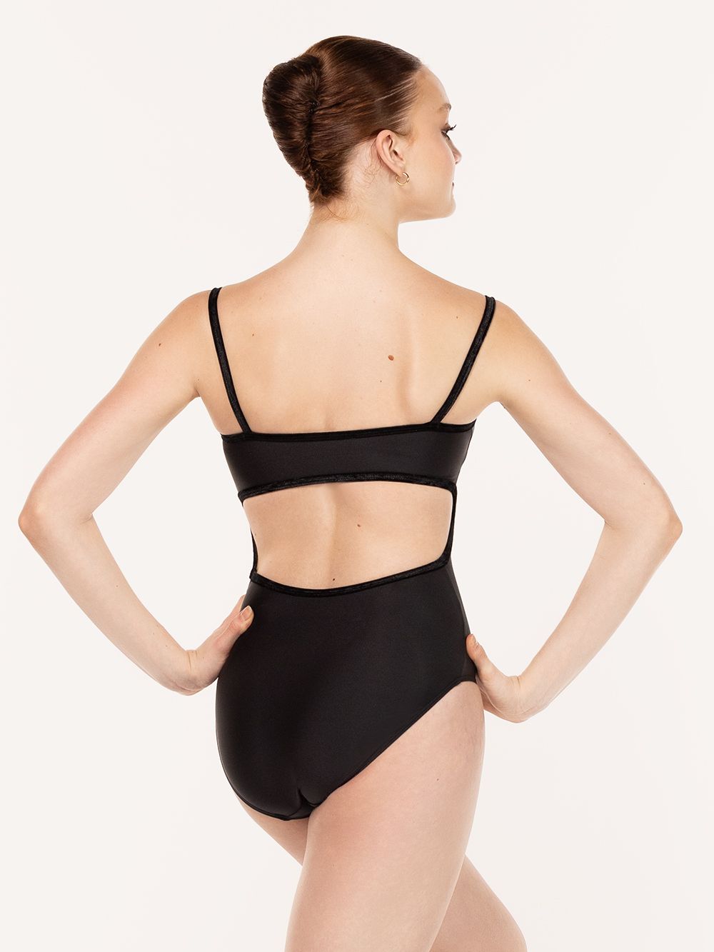 Helena Leotard